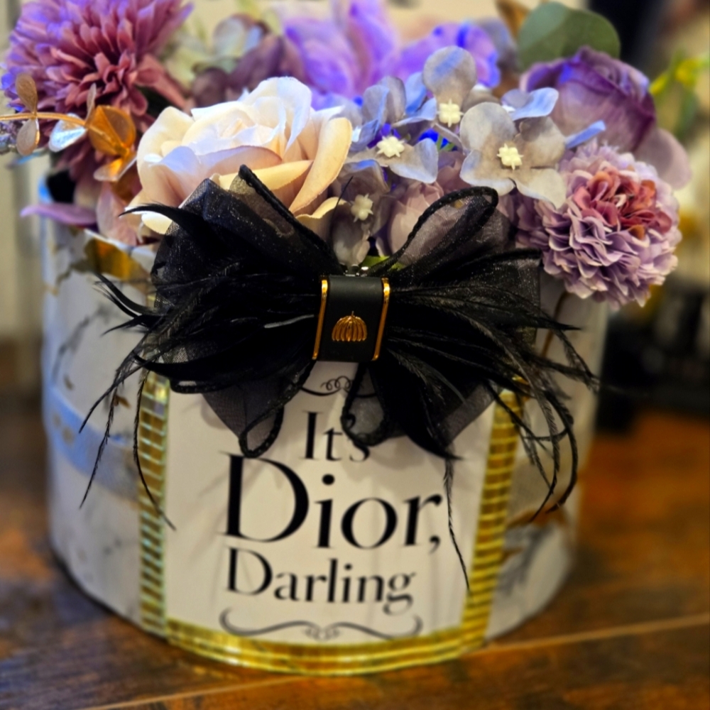 DESIGNER FLORAL ARRANGEMENT